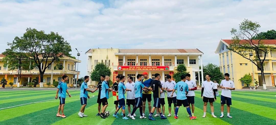 Chung kết Môn bóng đá Nam viên chức, người lao động Trường Đại học Công nghiệp Hà Nội