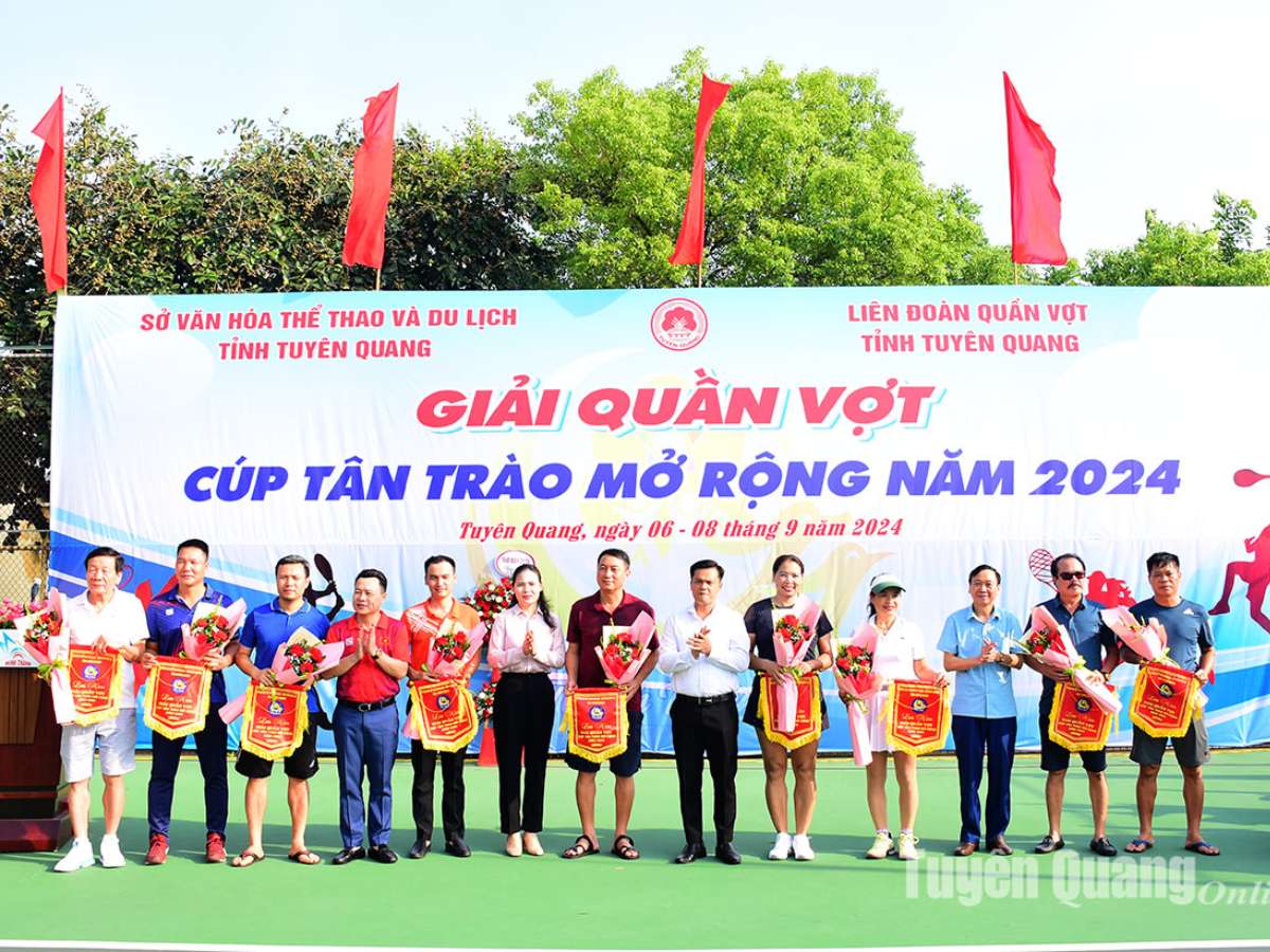 Đại học Công nghiệp Hà Nội giành 02 huy chương Đồng tại Giải Quần vợt Cúp Tân Trào mở rộng năm 2024.