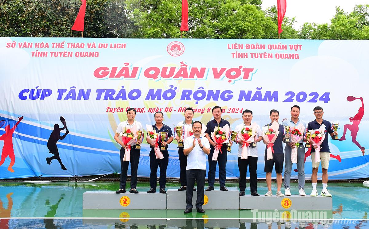 Đại học Công nghiệp Hà Nội giành 02 huy chương Đồng tại Giải Quần vợt Cúp Tân Trào mở rộng năm 2024.