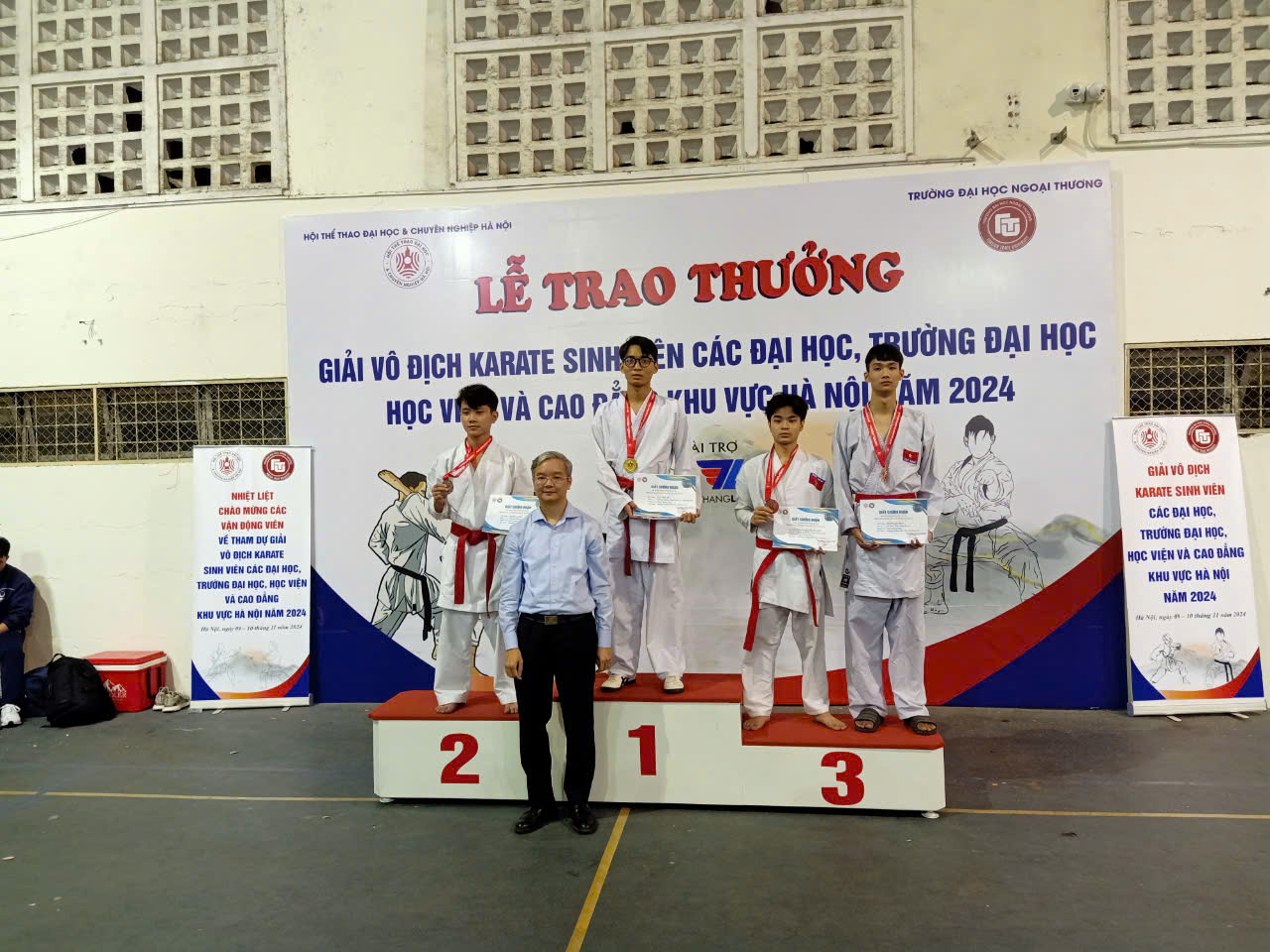 Ấn tượng giải vô địch Karate sinh viên đại học, cao đẳng khu vực Hà Nội năm 2024.