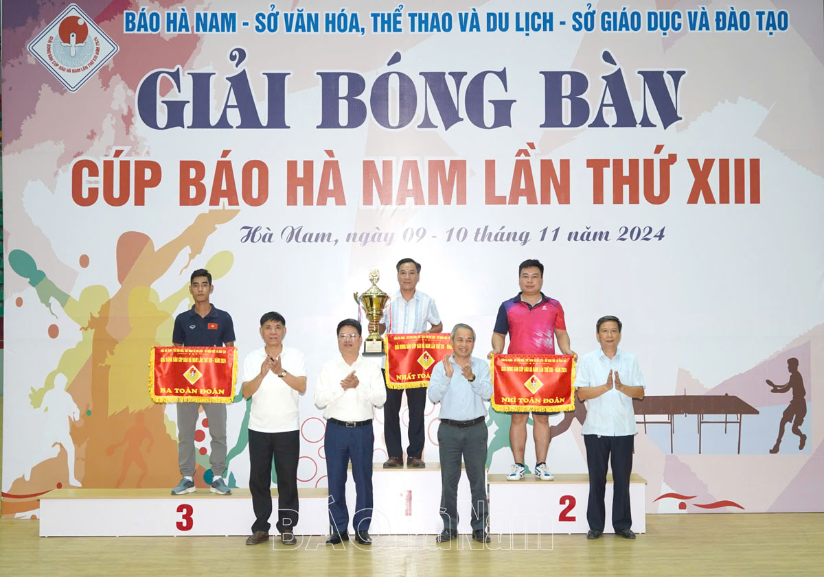 Bế mạc Giải Bóng bàn Cúp Báo Hà Nam lần thứ XIII năm 2024.