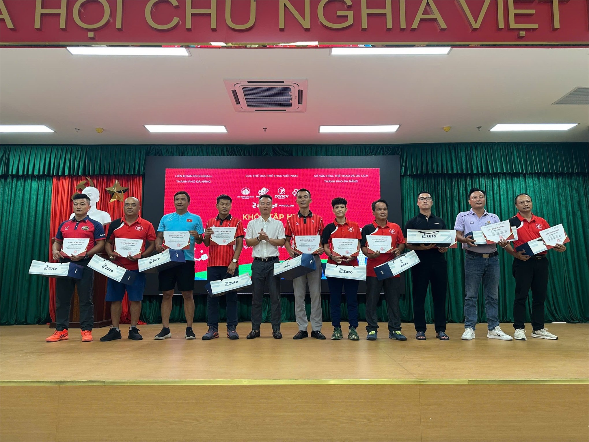 Giảng viên Trung tâm GDTC&TT -Trường Đại học Công nghiệp Hà Nội tham gia khóa tập huấn luật và phương pháp trọng tài môn Pickleball