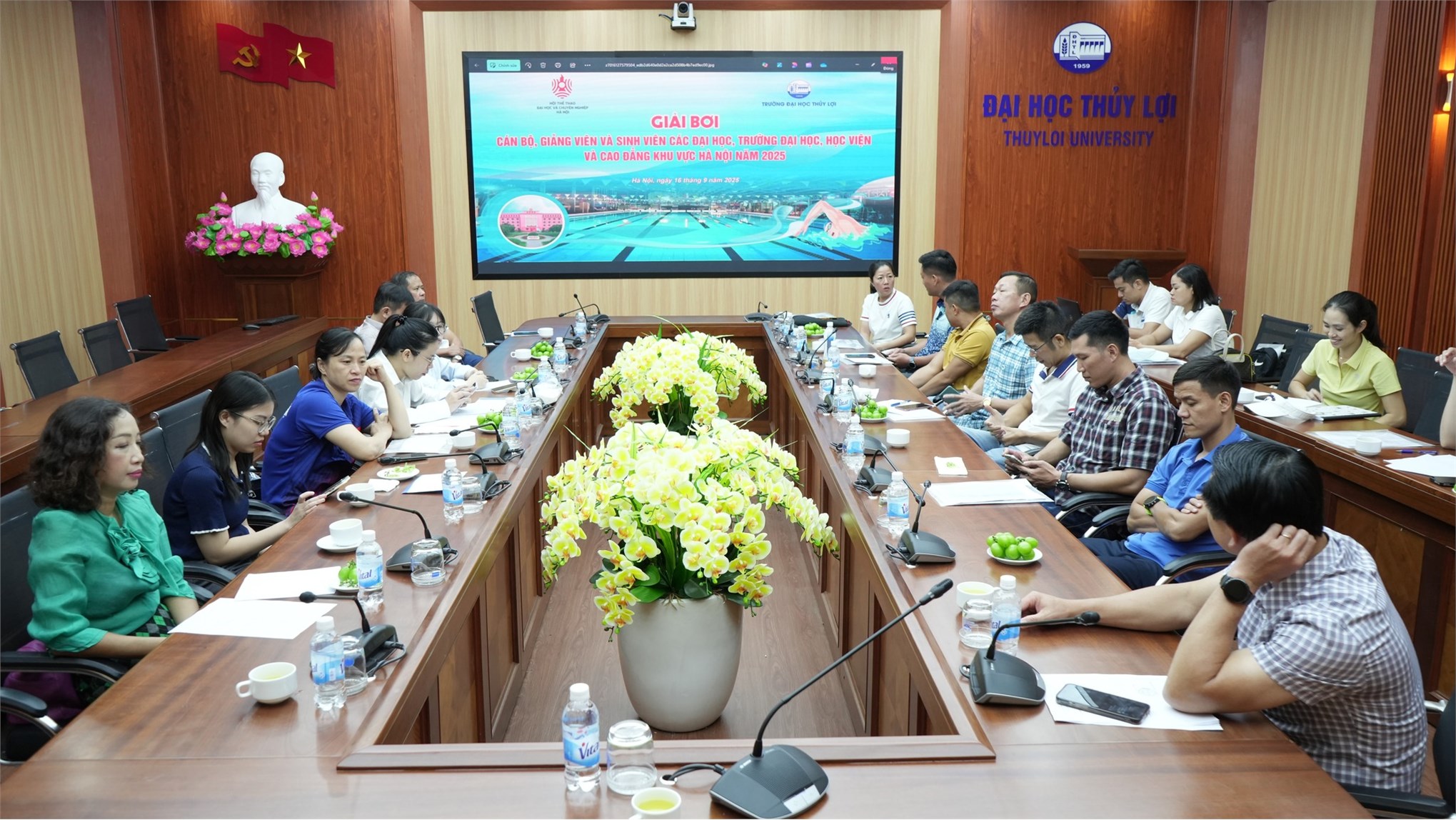 Đội tuyển bơi Trường Đại học Công nghiệp Hà Nội giành huy chương vàng tại giải Bơi các trường đại học, học viện khu vực Hà Nội 2025